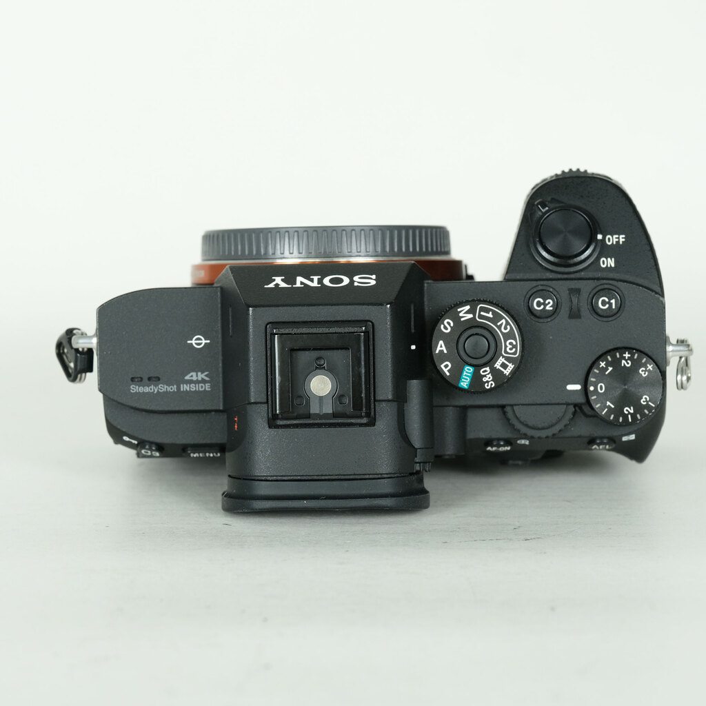 SONY α7R III(ILCE-7RM3) SONY α7R III(ILCE-7RM3)