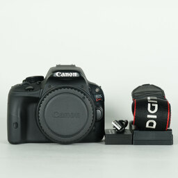 Canon EOS Kiss X7