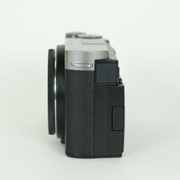 Panasonic LUMIX DC-S9 Panasonic LUMIX DC-S9