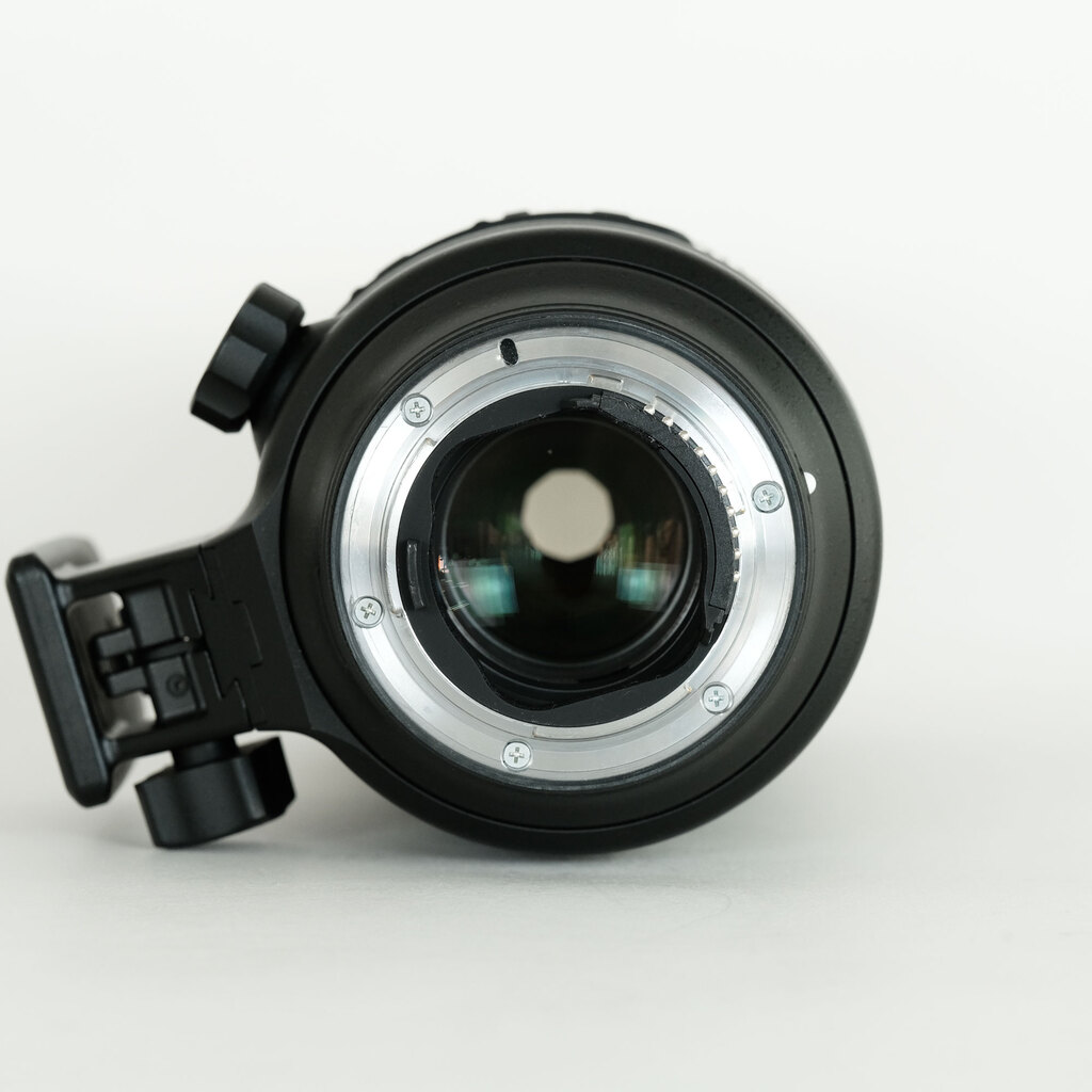 Nikon AF-S NIKKOR 70-200mm f/2.8E FL ED VR Nikon AF-S NIKKOR 70-200mm f/2.8E FL ED VR