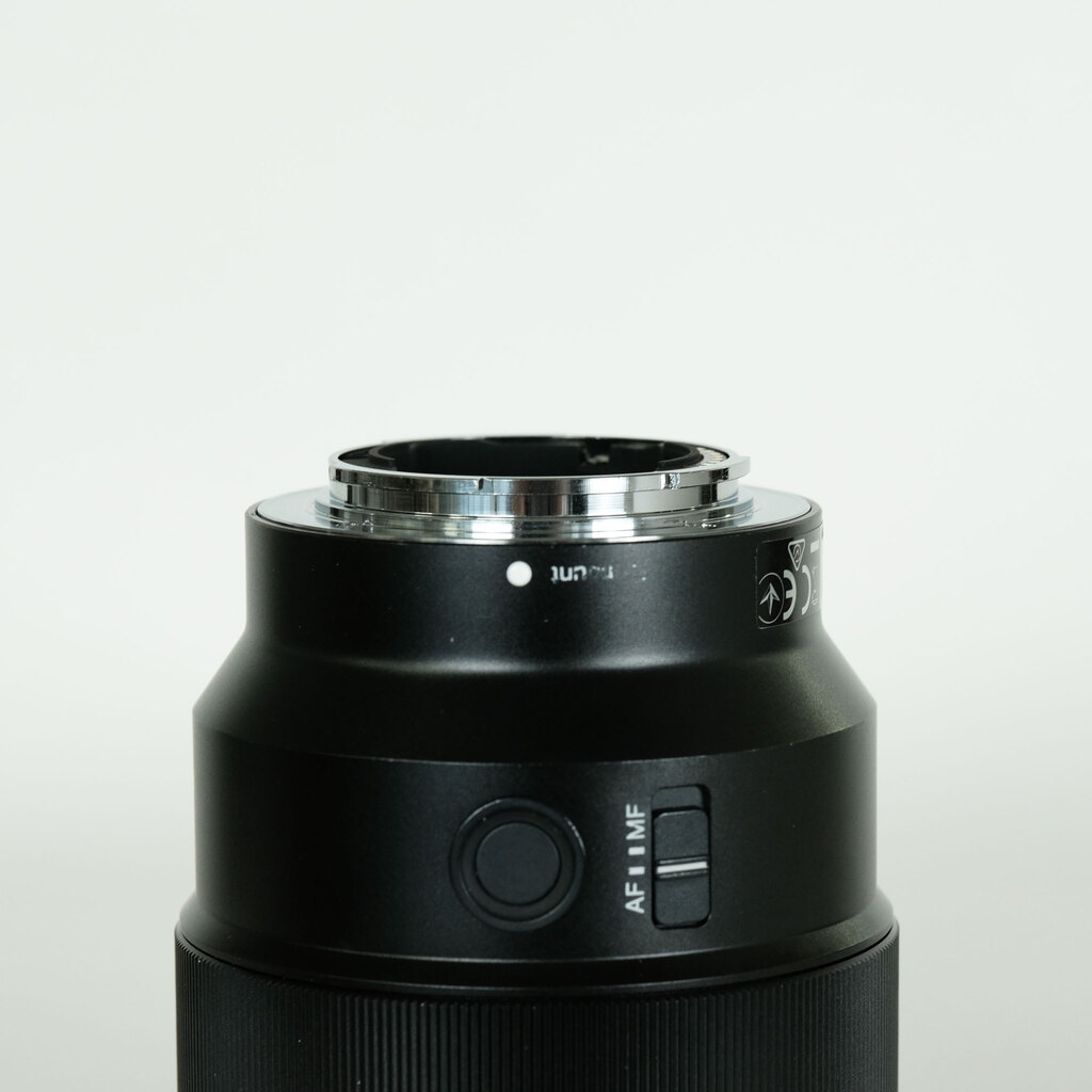 SONY FE 85mm F1.8 SEL85F18