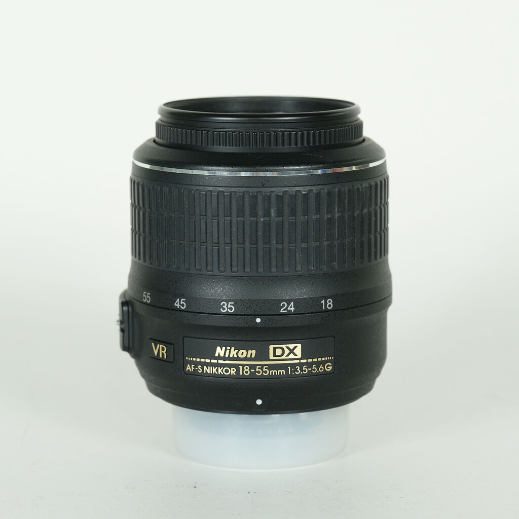 AF-S DX NIKKOR 18-55mm f/3.5-5.6G VR 中古価格比較 - 価格.com