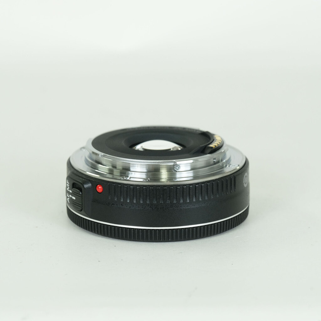 Canon EF40mm F2.8 STM