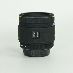 SIGMA MACRO 50mm F2.8 EX DG (ペンタックス用) SIGMA MACRO 50mm F2.8 EX DG (ペンタックス用)