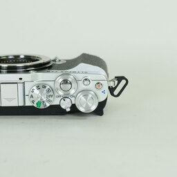 OLYMPUS PEN E-P7