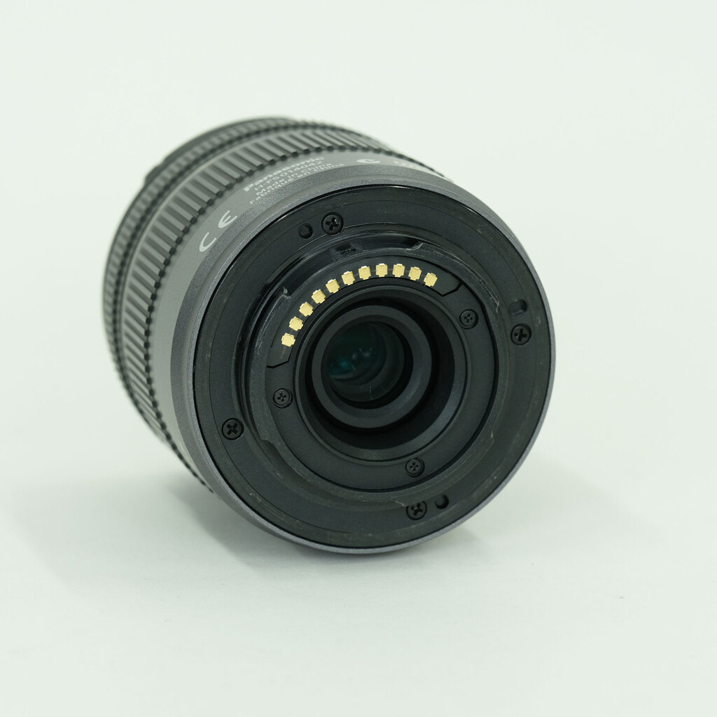 Panasonic LUMIX G VARIO 14-42mm F3.5-5.6 ASPH./MEGA O.I.S. Panasonic LUMIX G VARIO 14-42mm F3.5-5.6 ASPH./MEGA O.I.S.