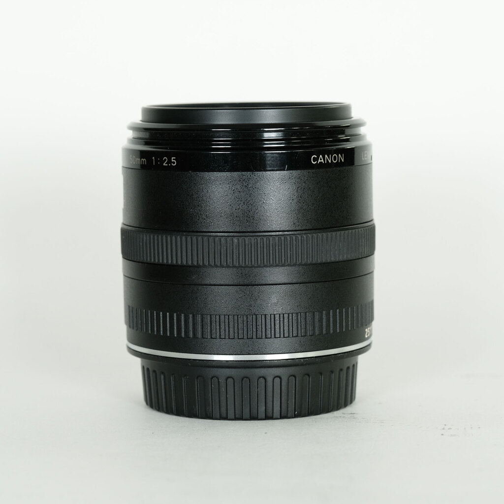 Canon EF50mm F2.5 コンパクトマクロ