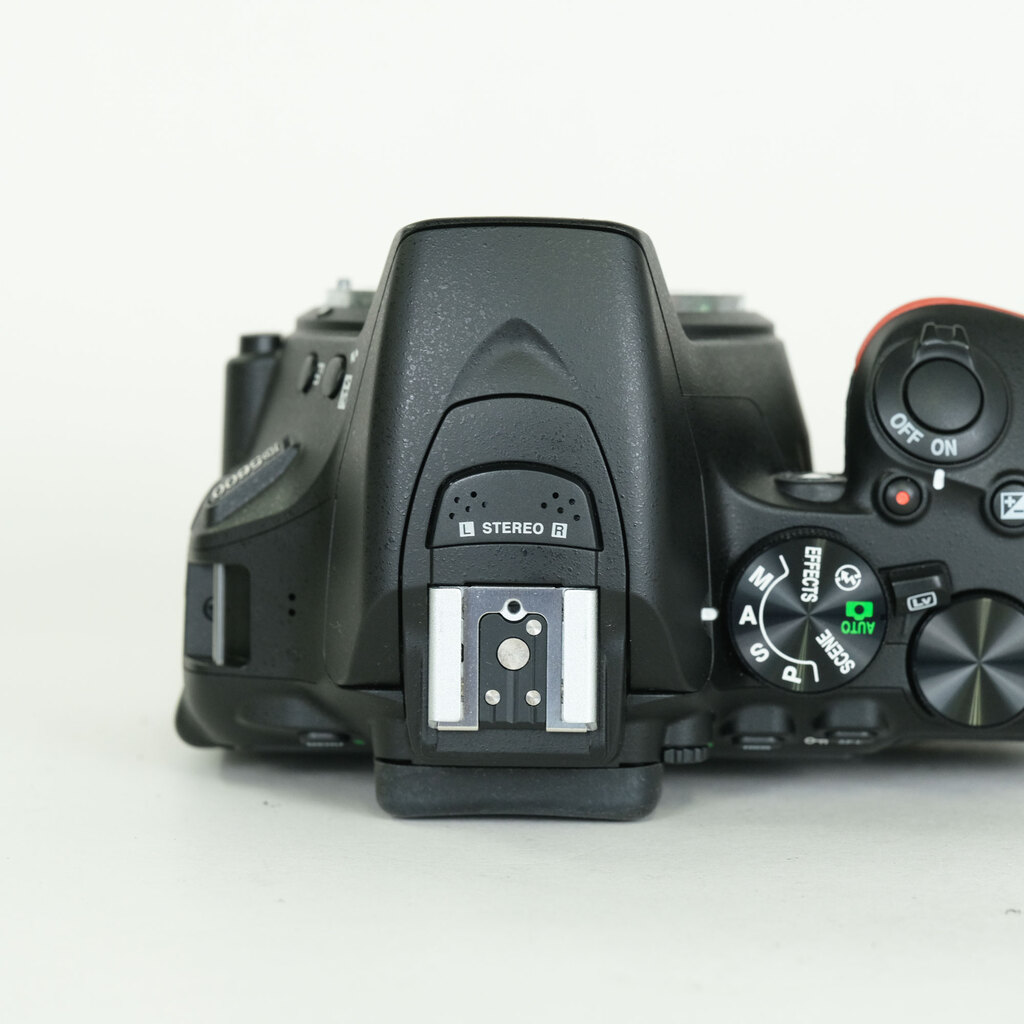 Nikon D5600