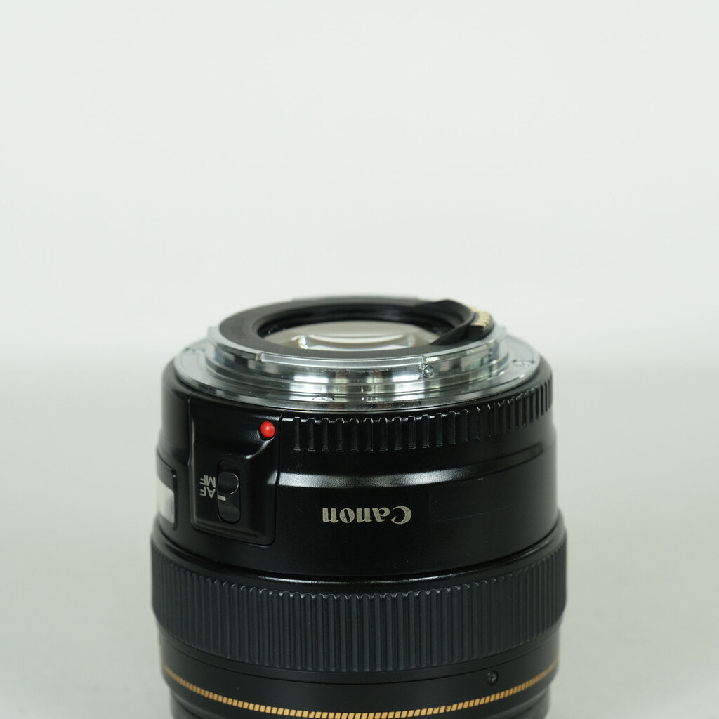 Canon EF85mm F1.8 USM Canon EF85mm F1.8 USM