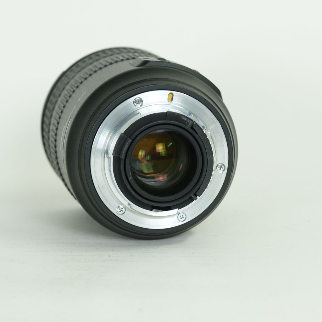 Nikon AF-S VR Zoom-Nikkor 24-120mm F3.5-5.6G IF-ED Nikon AF-S VR Zoom-Nikkor 24-120mm F3.5-5.6G IF-ED