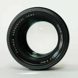 FUJIFILM XF56mmF1.2 R