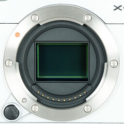 FUJIFILM X-A5 ボディ ブラウン