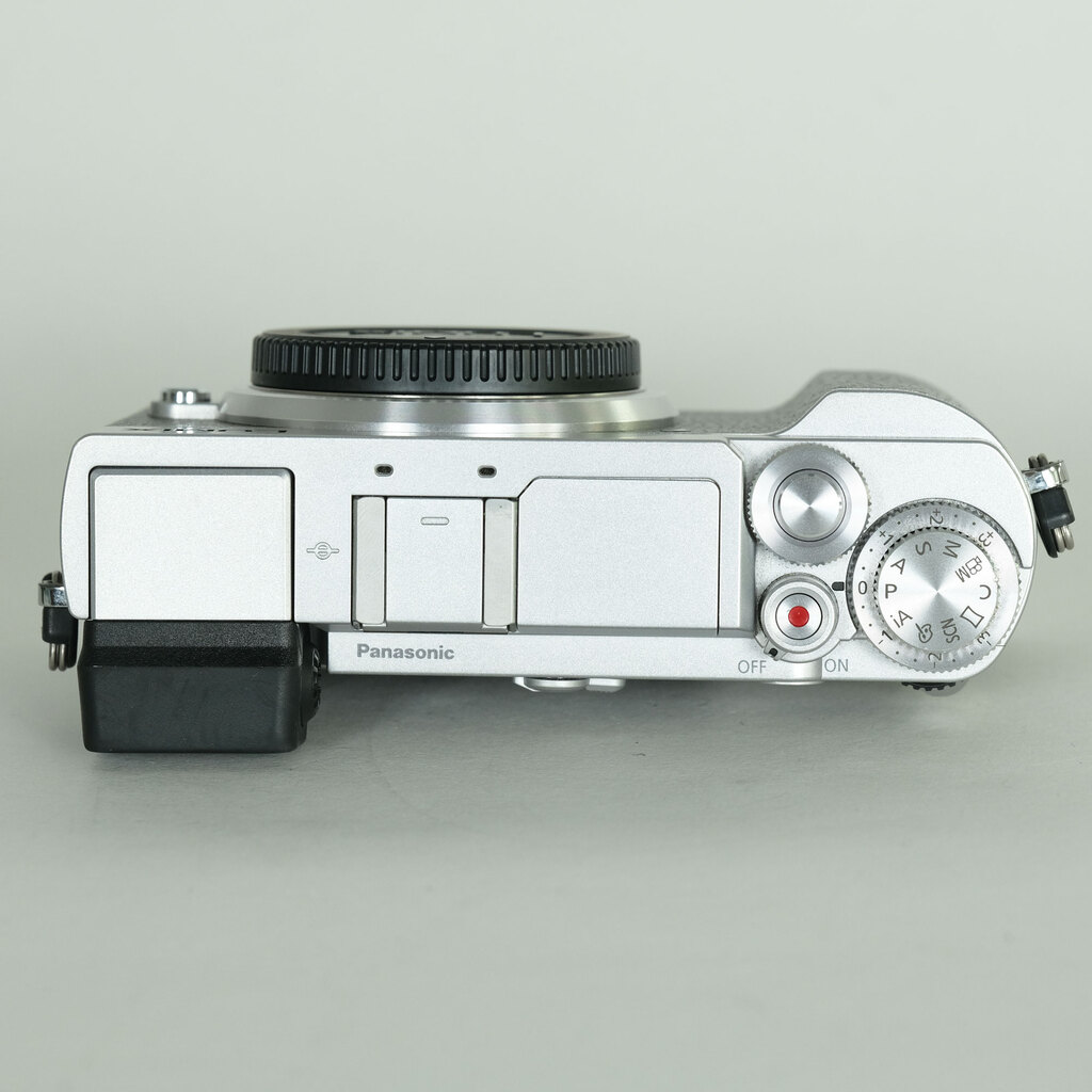 Panasonic LUMIX DC-GX7MK3 シルバー