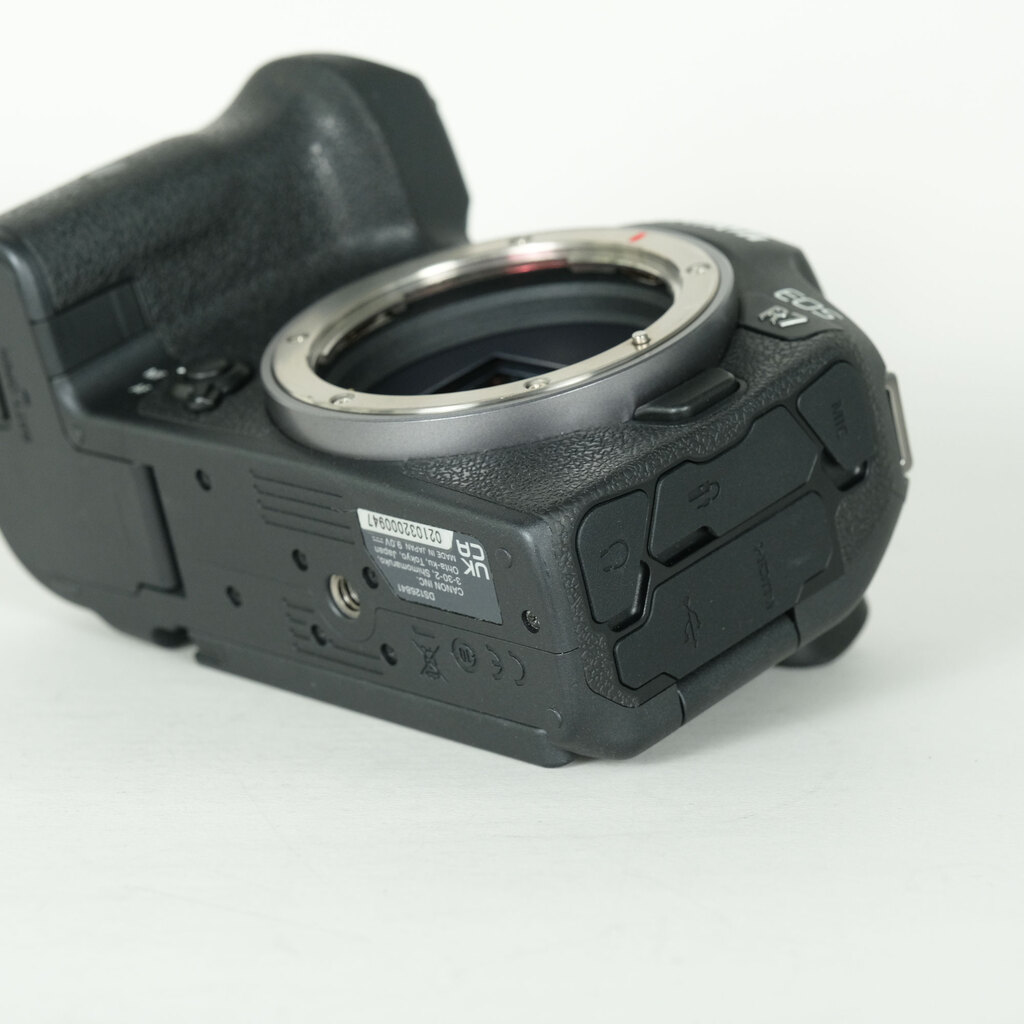 Canon EOS R7