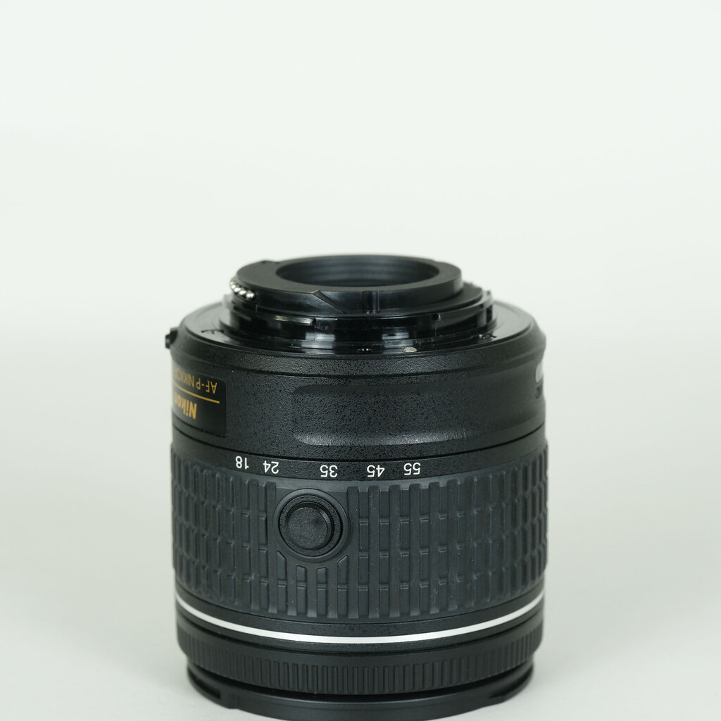 Nikon AF-P DX NIKKOR 18-55mm F3.5-5.6G VR Nikon AF-P DX NIKKOR 18-55mm F3.5-5.6G VR