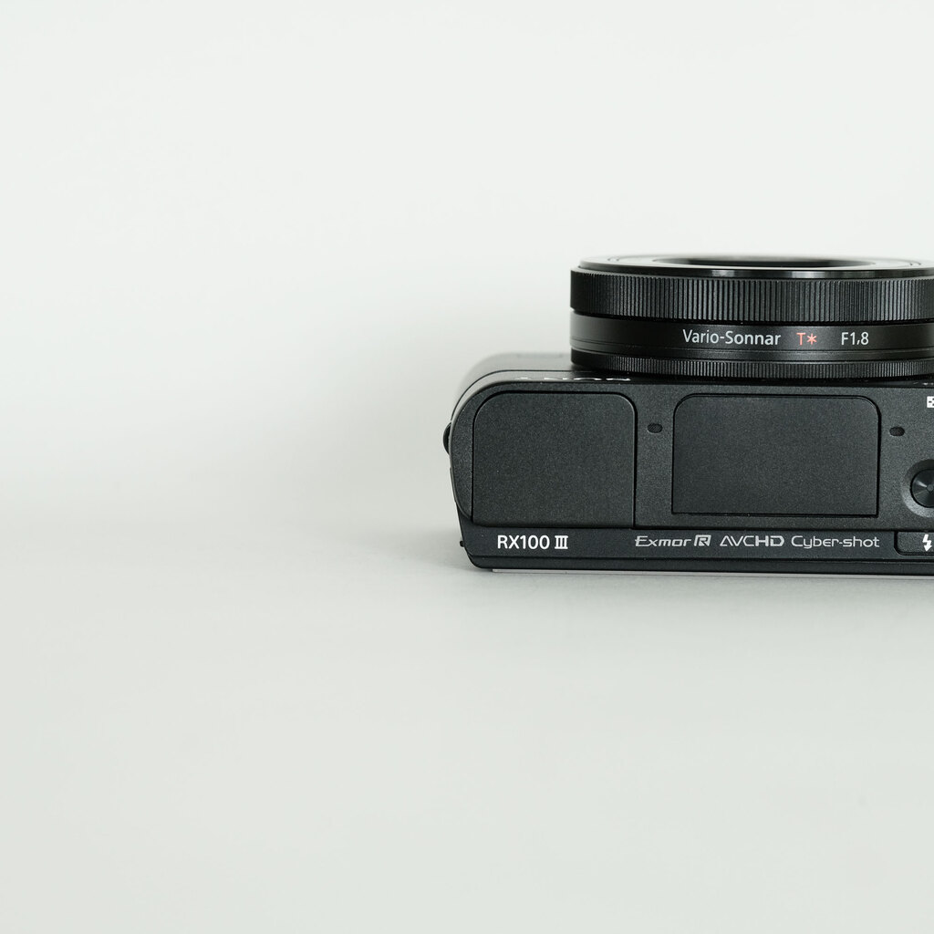 SONY Cyber-shot DSC-RX100M3