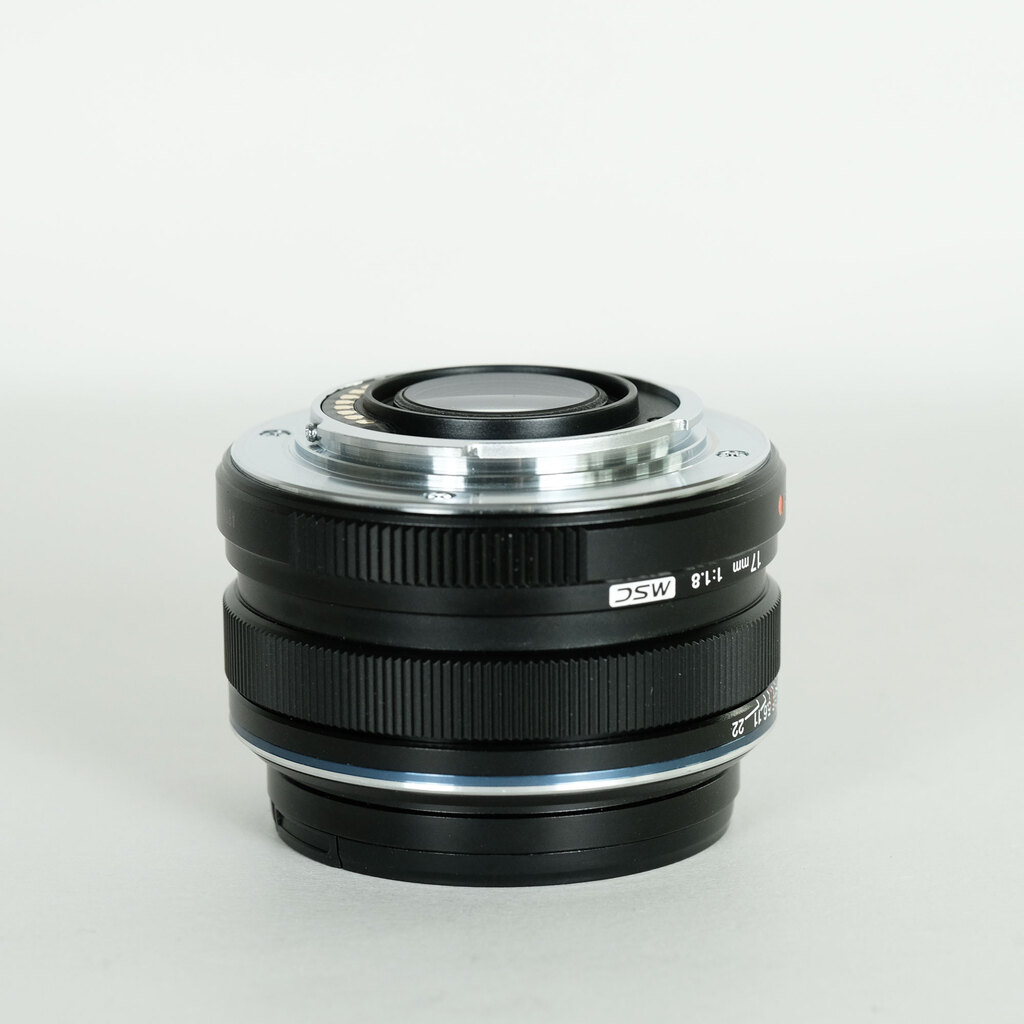 OLYMPUS M.ZUIKO DIGITAL 17mm F1.8