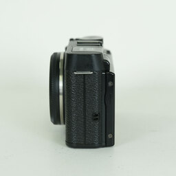 FUJIFILM X-M1 ボディ ブラック FUJIFILM X-M1 ボディ ブラック