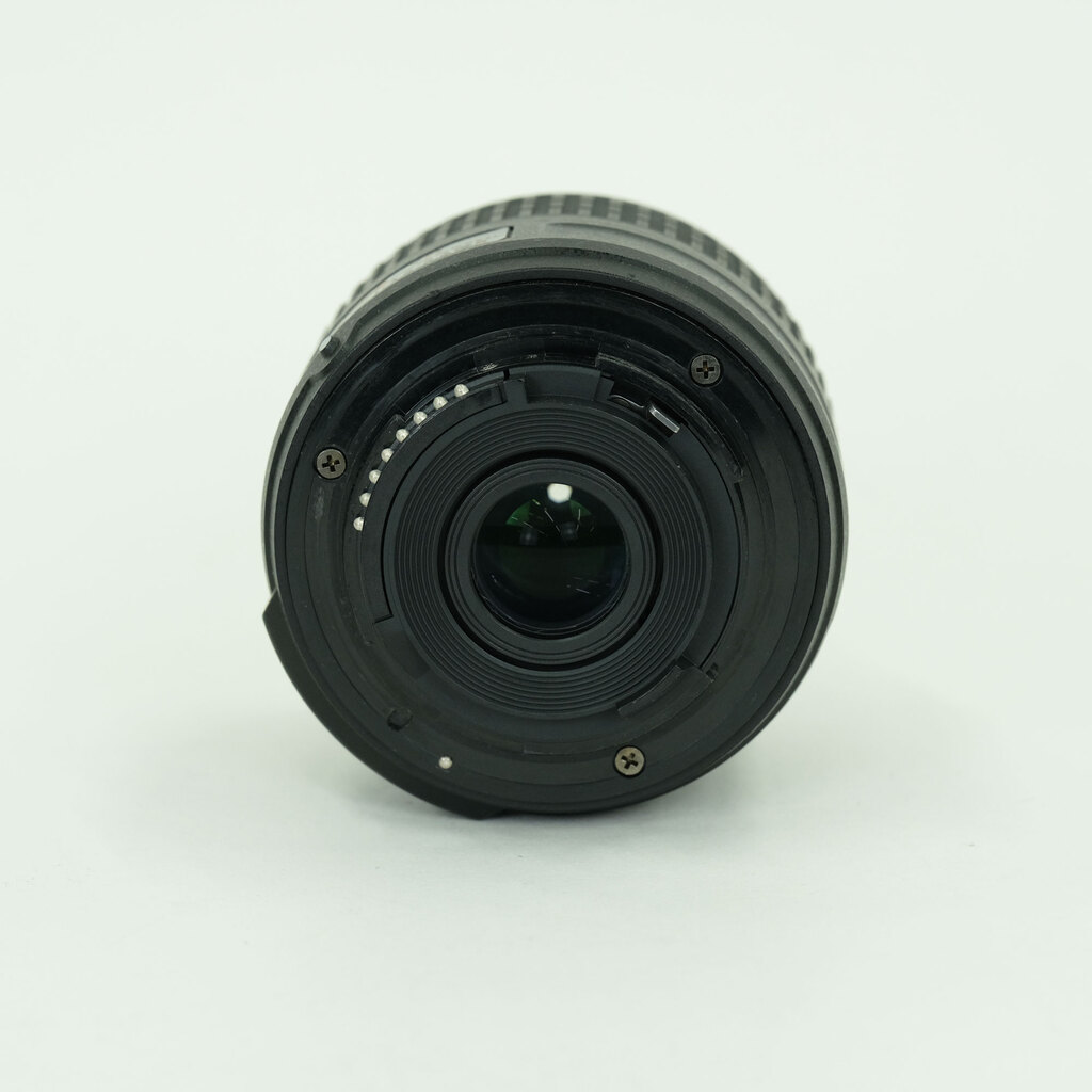 Nikon AF-S DX NIKKOR 18-55mm f3.5-5.6G VR II