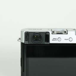 FUJIFILM X-E4
