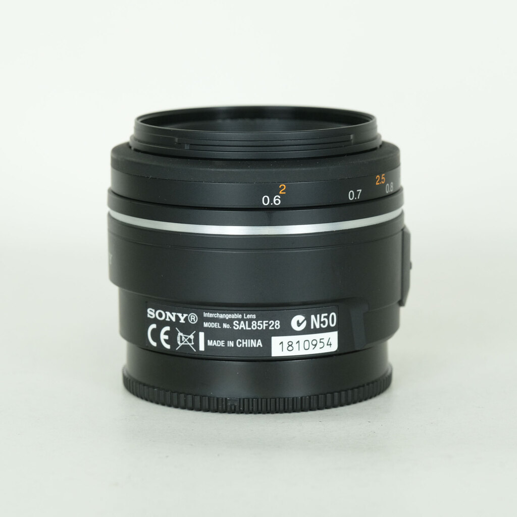 SONY 85mm F2.8 SAM SAL85F28