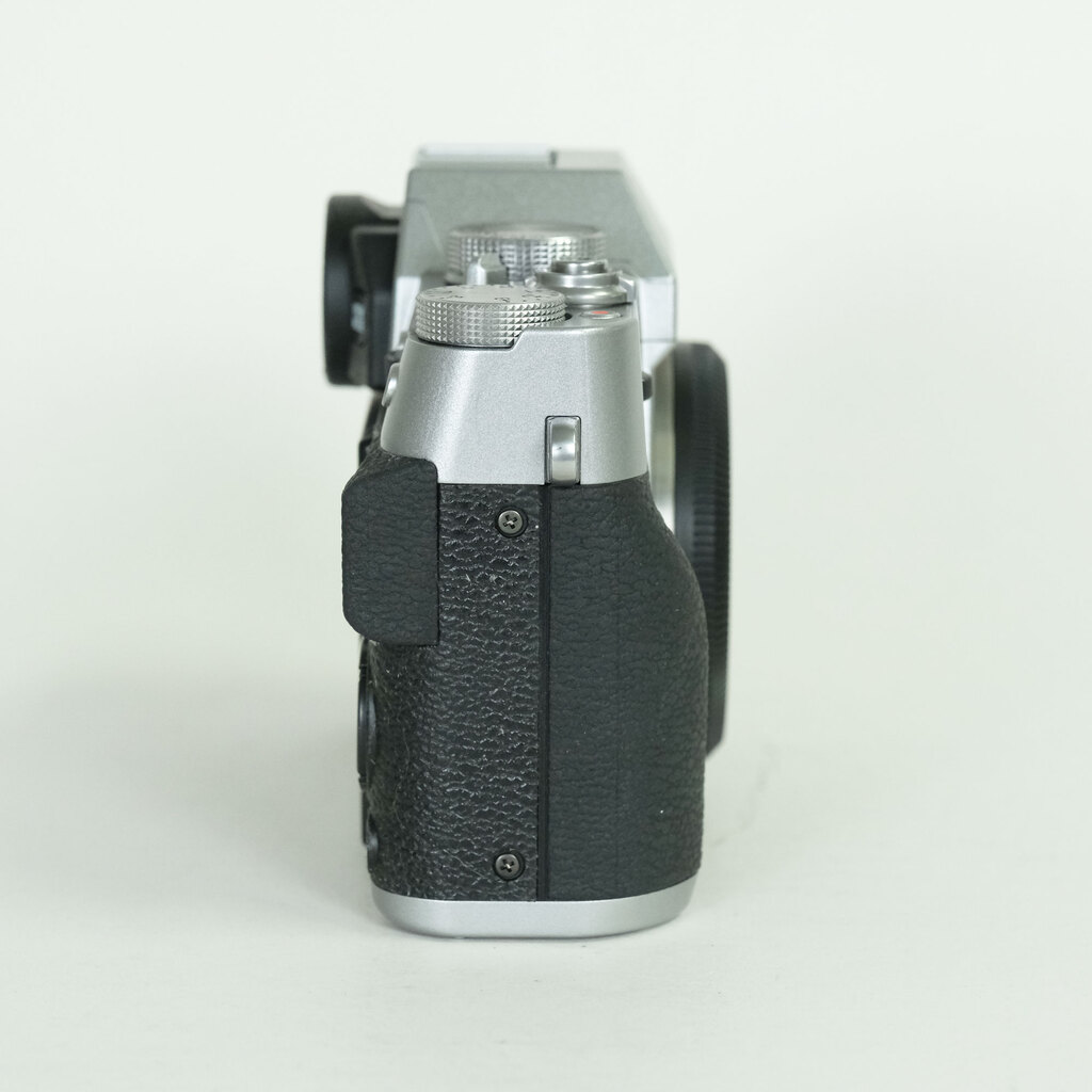 FUJIFILM X-T10 ボディ シルバー