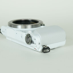 SONY α NEX-3N ボディ ホワイト SONY α NEX-3N ボディ ホワイト