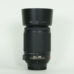 Nikon AF-S DX VR Zoom-Nikkor 55-200mm F4-5.6G IF-ED Nikon AF-S DX VR Zoom-Nikkor 55-200mm F4-5.6G IF-ED