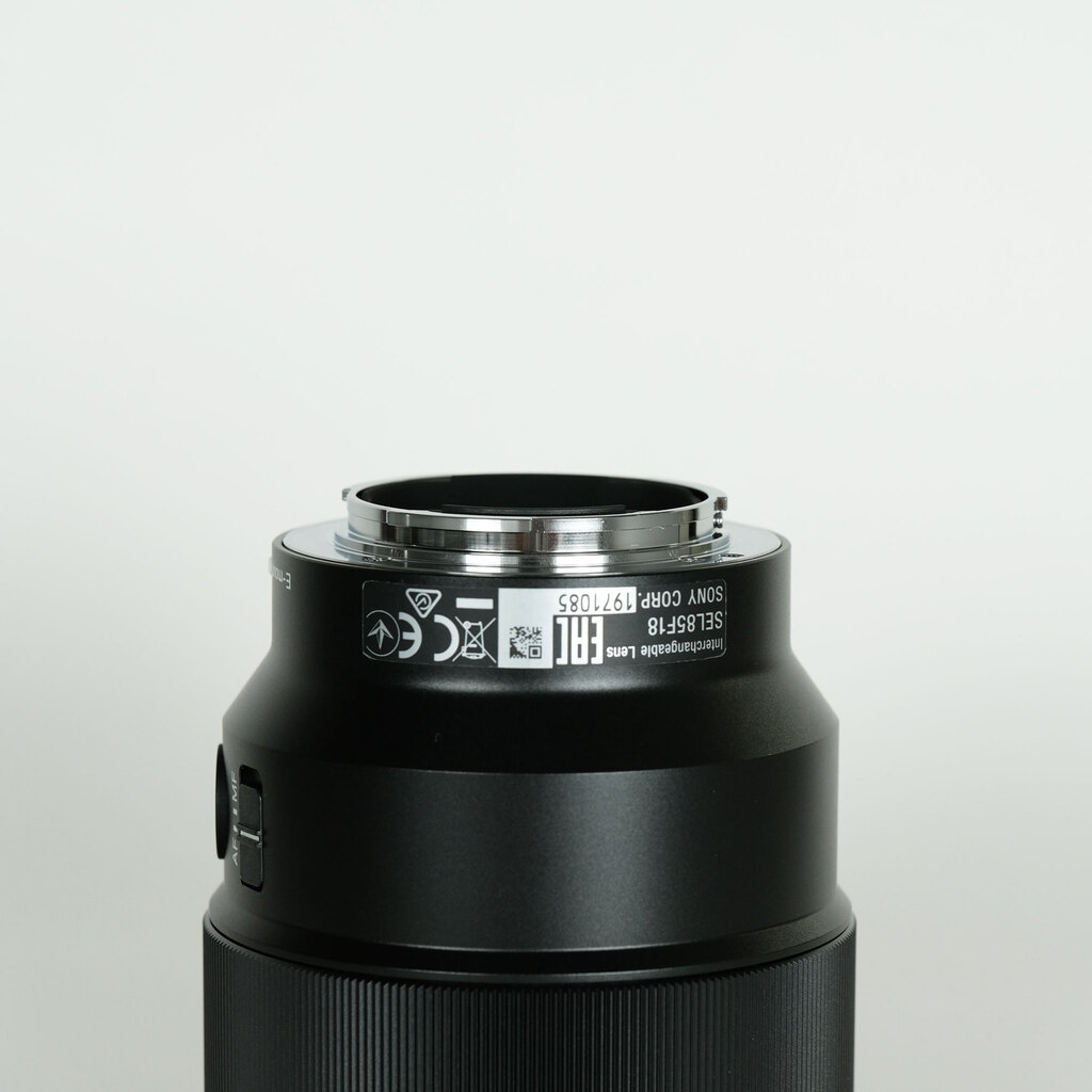 SONY FE 85mm F1.8 SEL85F18