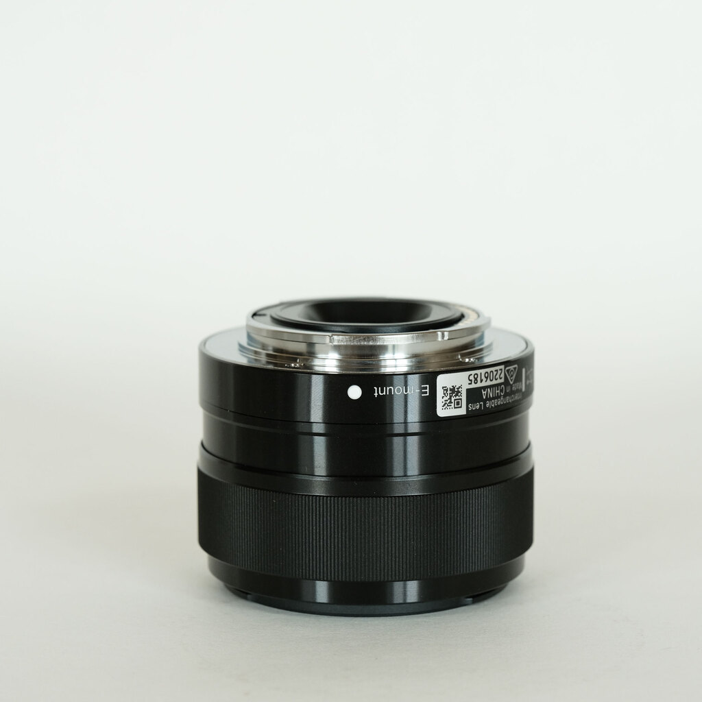 SONY E 35mm F1.8 OSS SEL35F18 SONY E 35mm F1.8 OSS SEL35F18