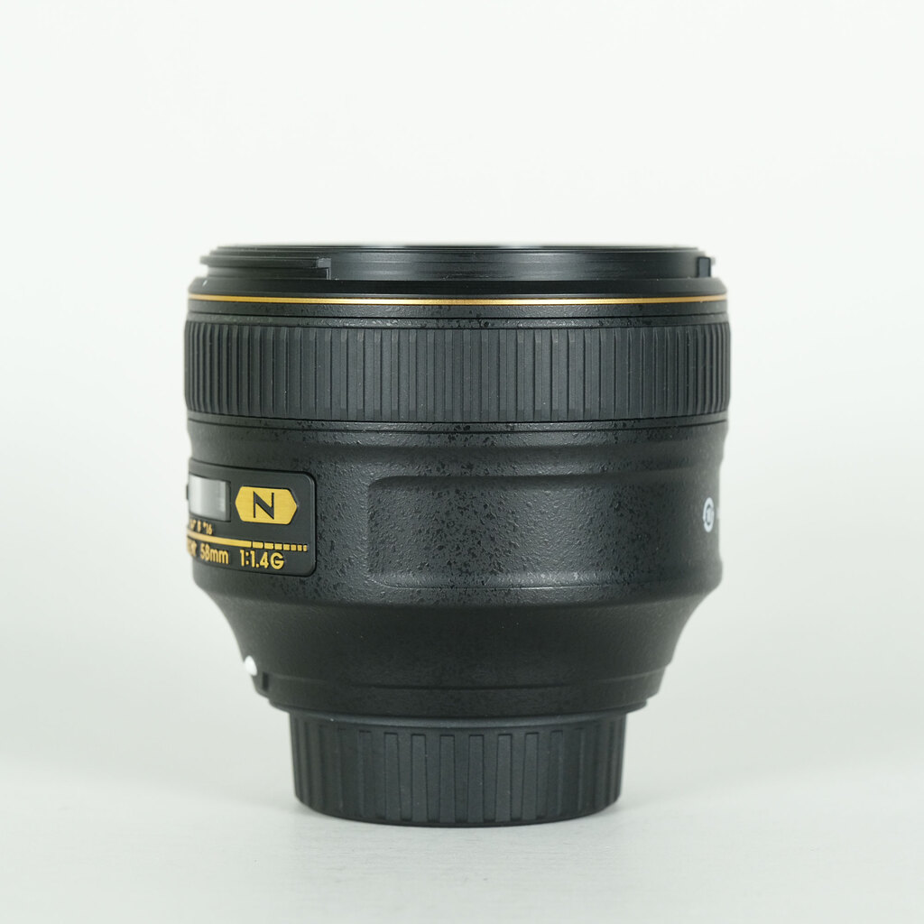 Nikon AF-S NIKKOR 58mm f/1.4Gの出品 | ONE SCENE（ワンシーン）
