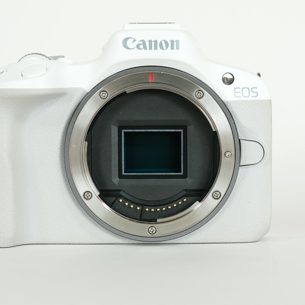 Canon EOS R50