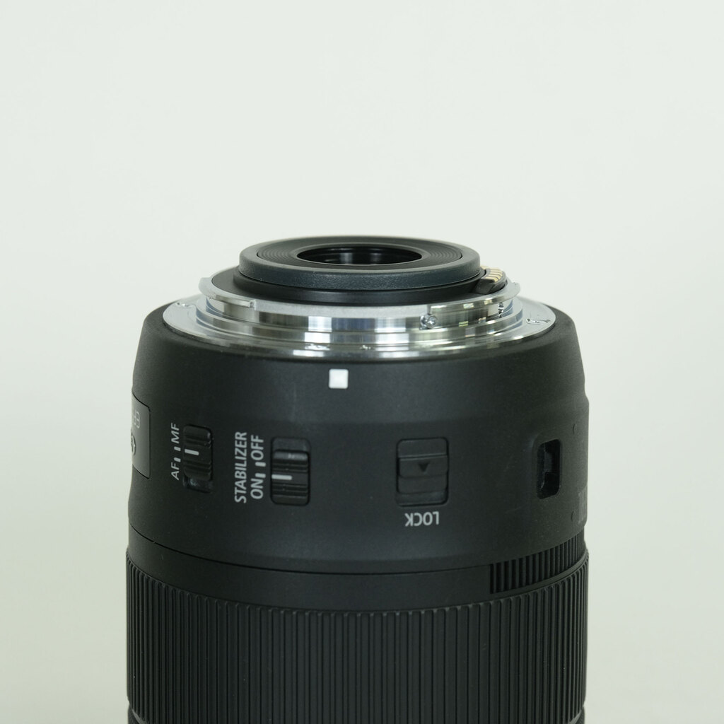 Canon EF-S18-135mm F3.5-5.6 IS USM