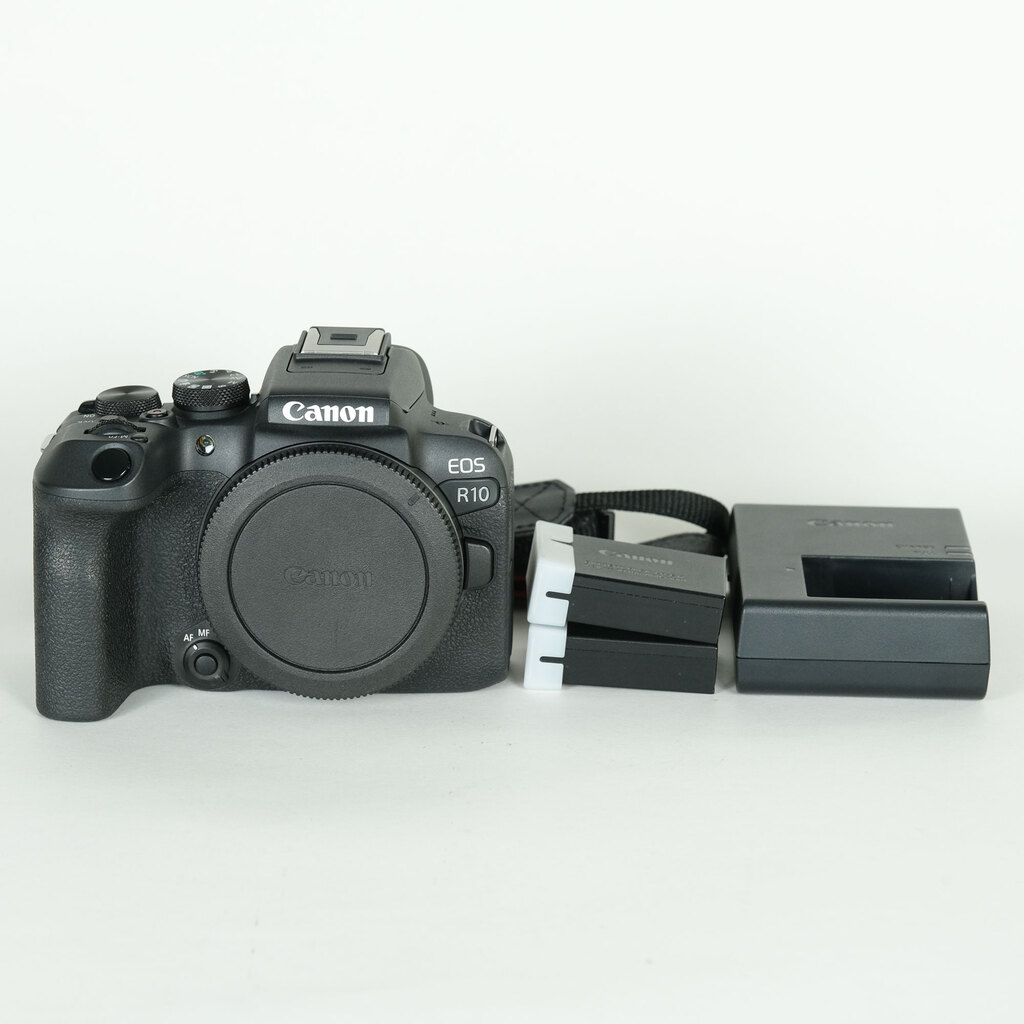 Canon EOS R10