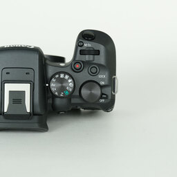 Canon EOS R10