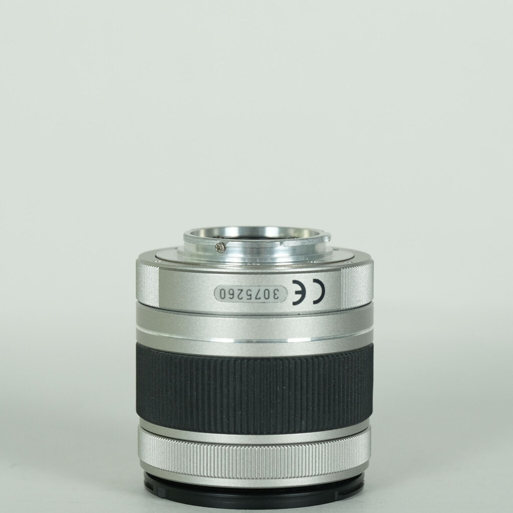 PENTAX 02 STANDARD ZOOM シルバーの出品 | ONE SCENE（ワンシーン）