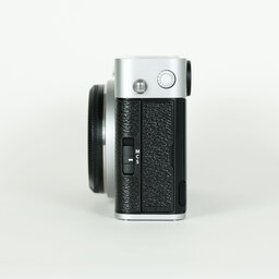 FUJIFILM X-E5
