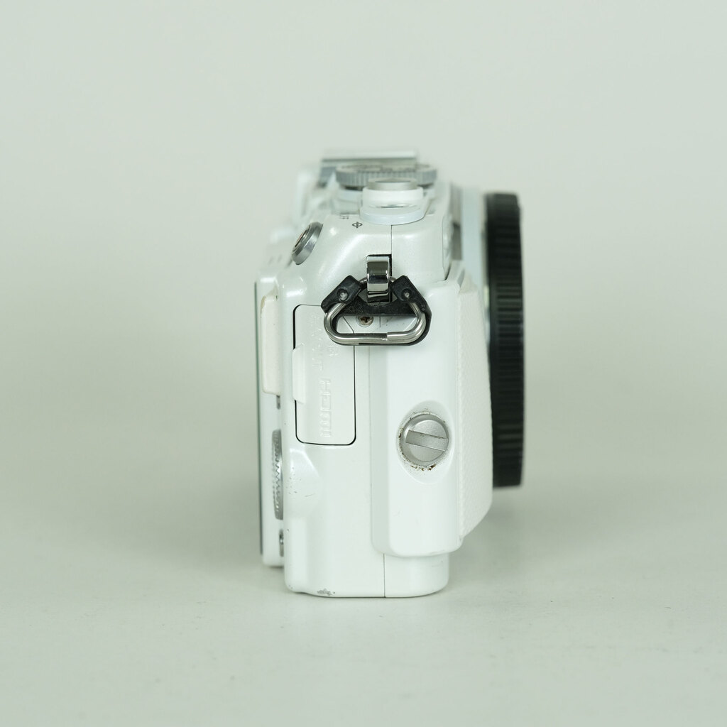 OLYMPUS PEN Lite E-PL6 ボディ ホワイト