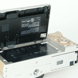 OLYMPUS PEN E-PL9