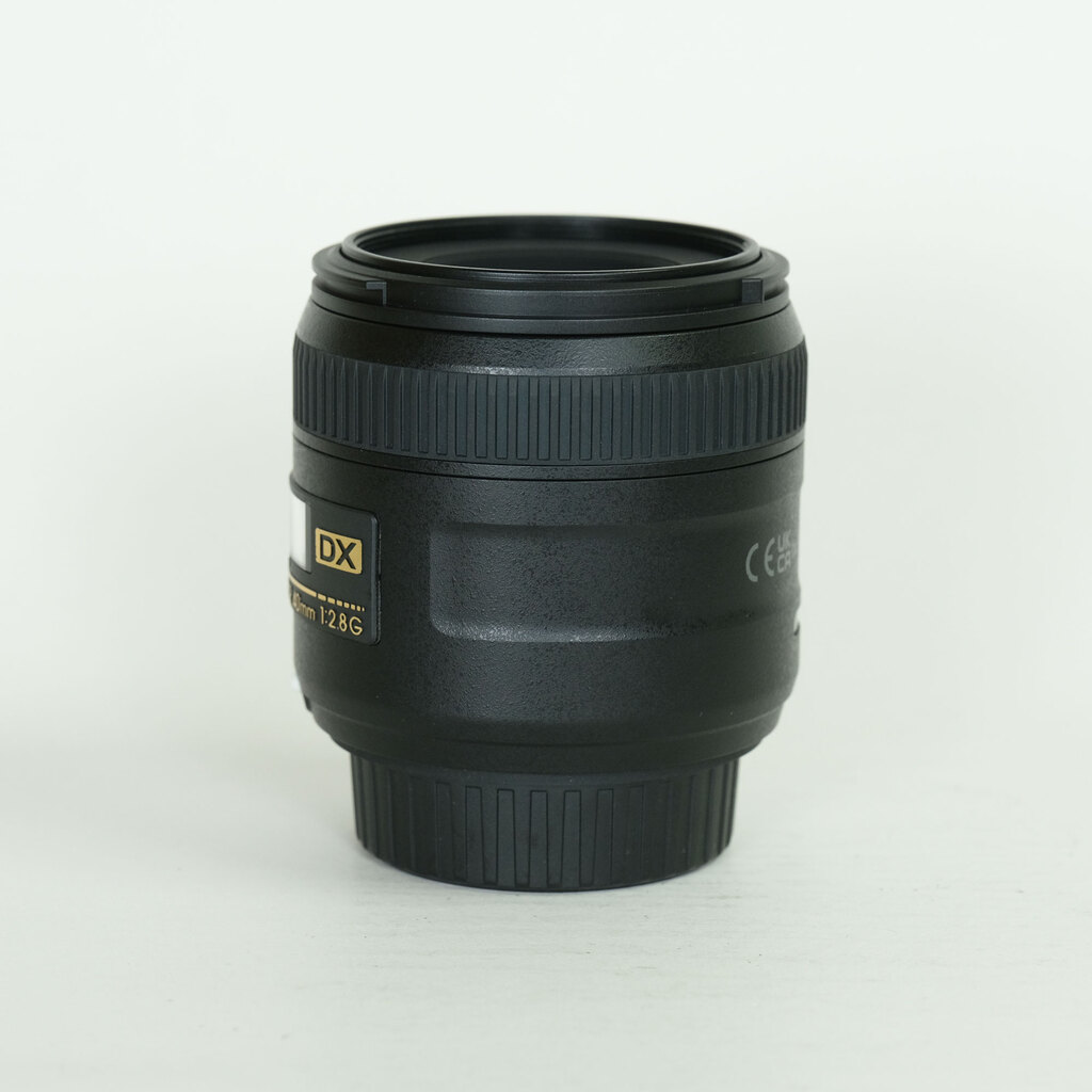 Nikon AF-S DX Micro NIKKOR 40mm f/2.8G