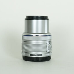 OLYMPUS M.ZUIKO DIGITAL 14-42mm F3.5-5.6IIR シルバー