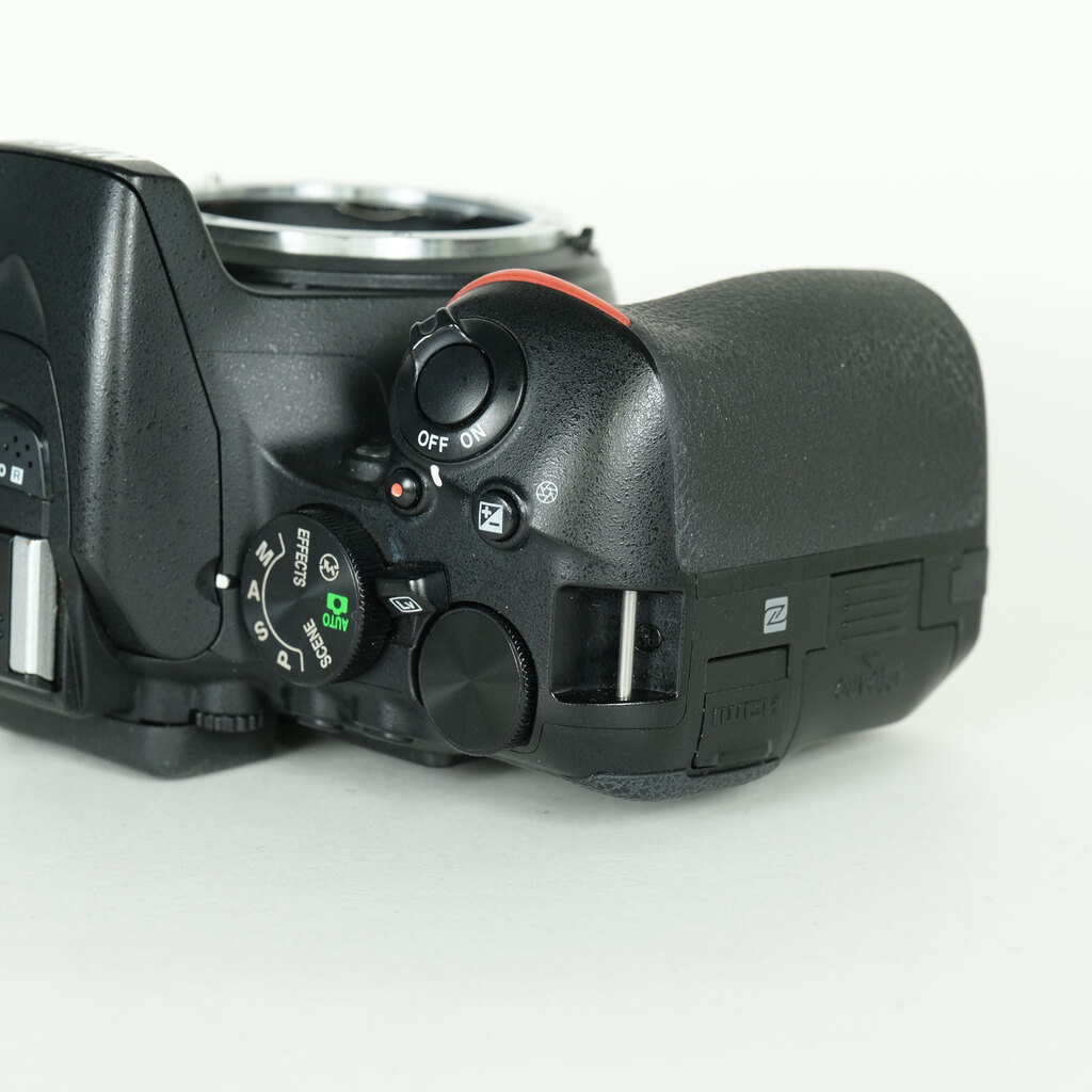 Nikon D5600