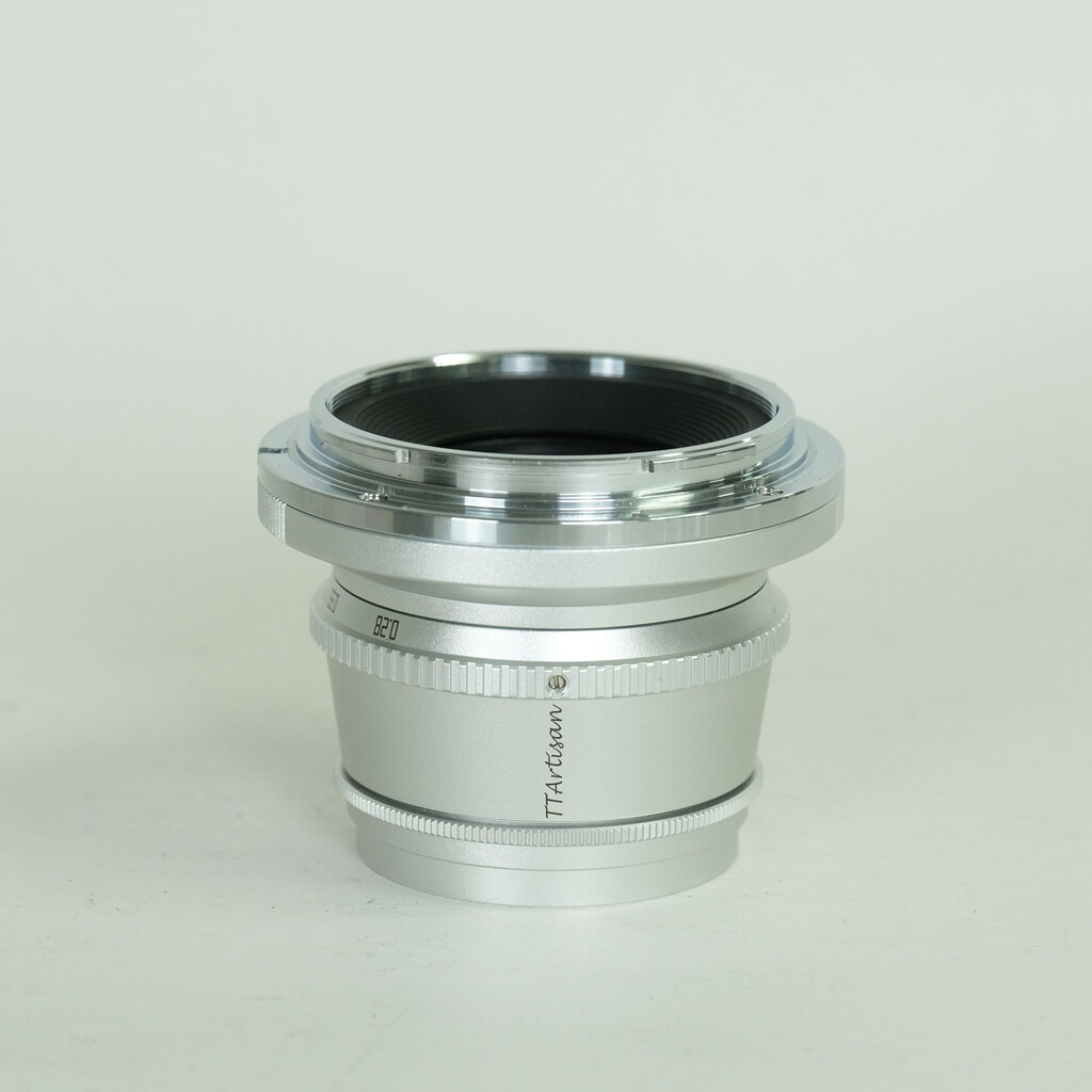 銘匠光学 TTArtisan 35mm F1.4 C (ニコンZ用) シルバー