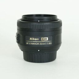 Nikon AF-S DX NIKKOR 35mm f/1.8G Nikon AF-S DX NIKKOR 35mm f/1.8G