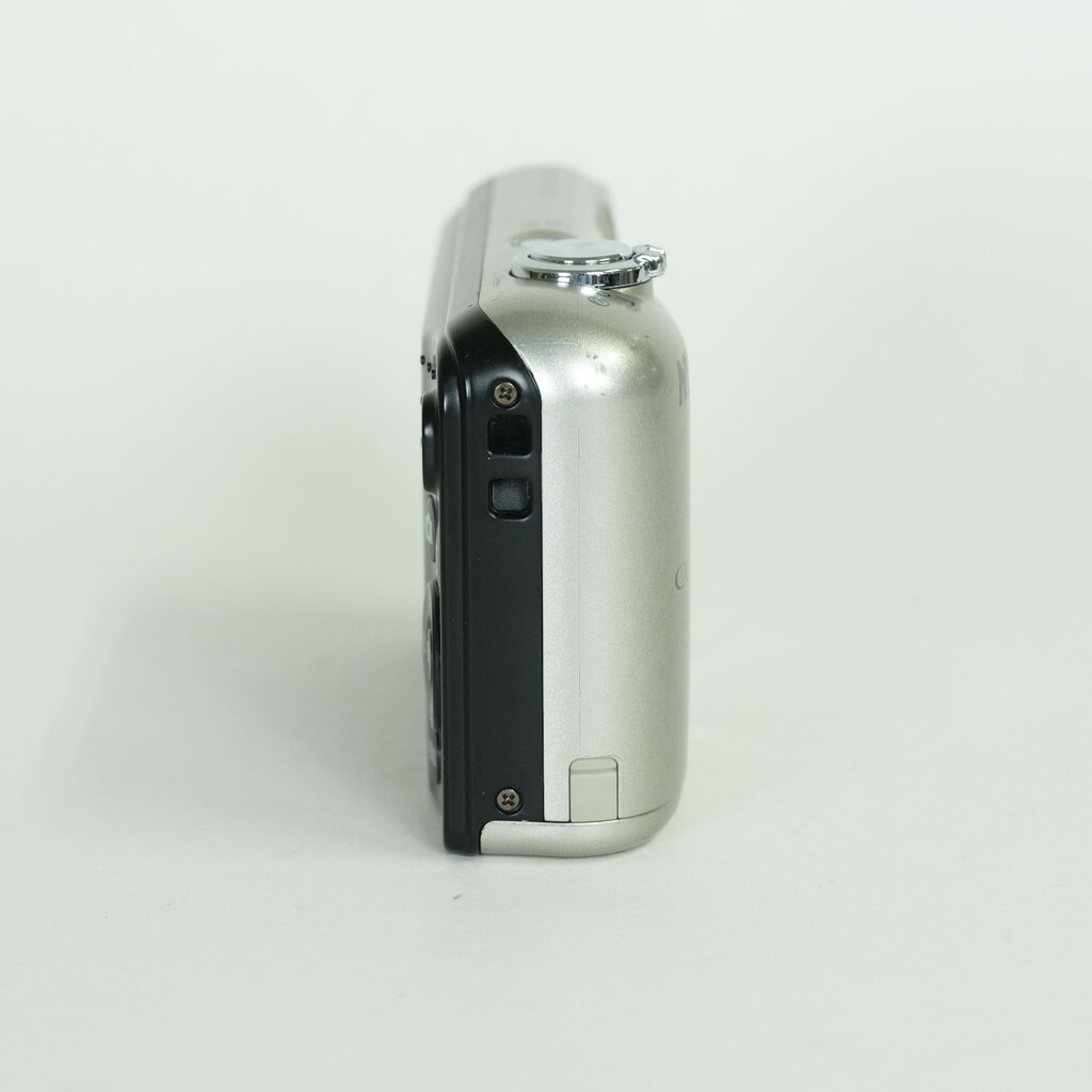 Nikon COOLPIX A10 シルバー