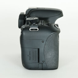 Canon EOS Kiss X8i Canon EOS Kiss X8i