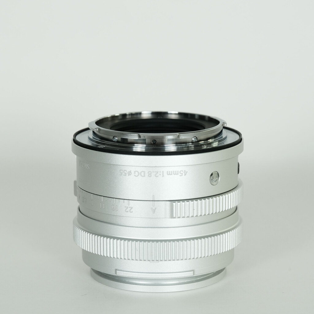 SIGMA 45mm F2.8 DG｜Contemporary [ライカL用]