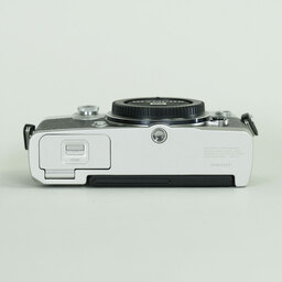 OLYMPUS PEN-F OLYMPUS PEN-F