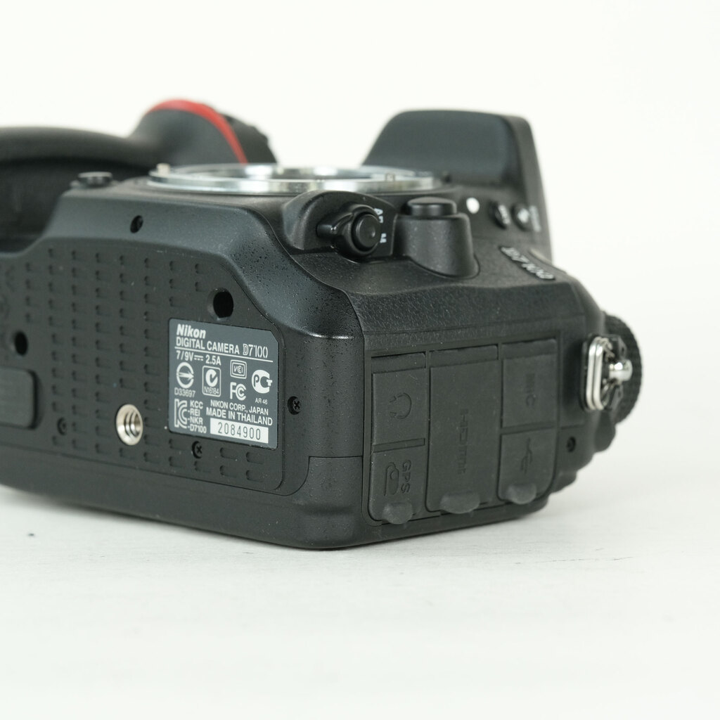 Nikon D7100