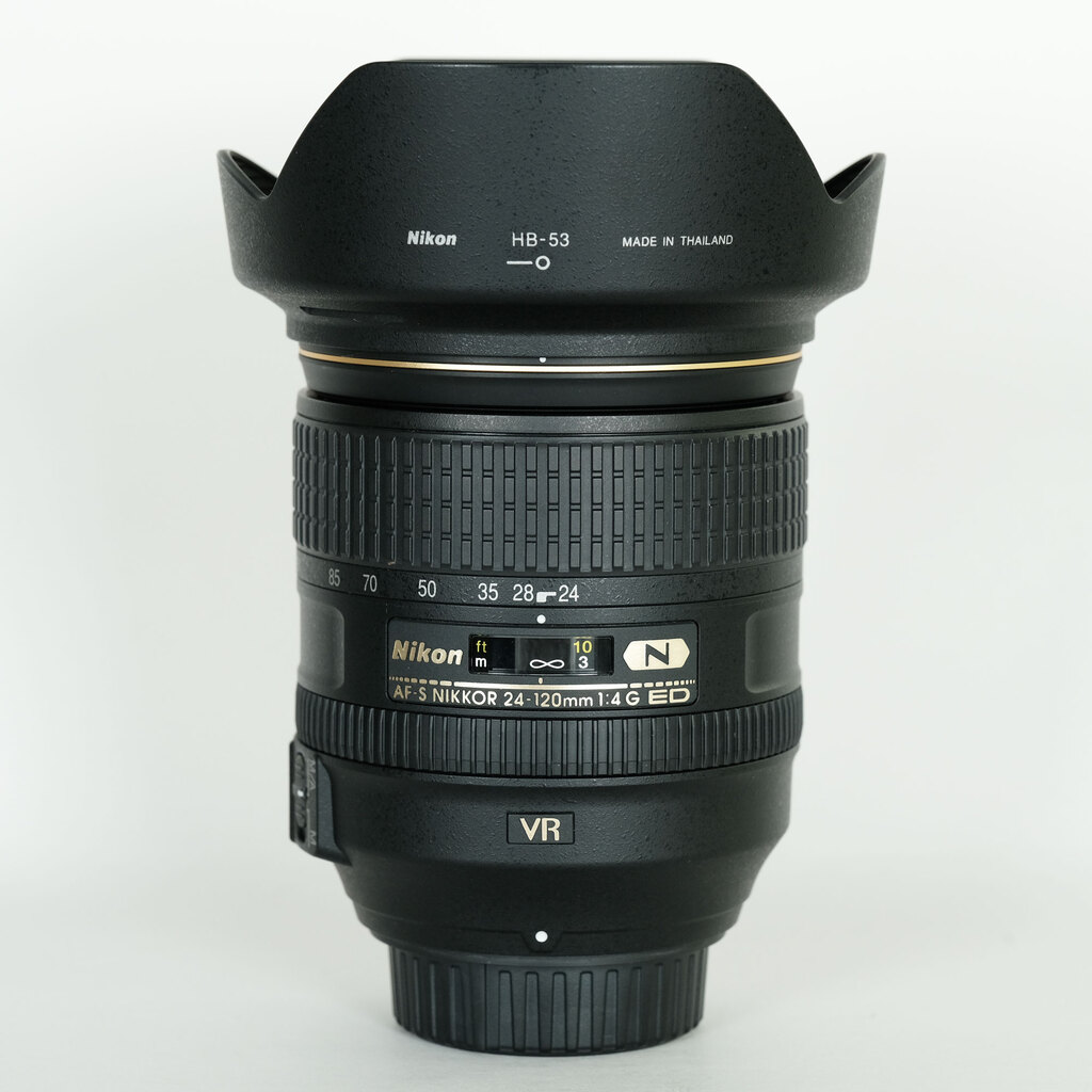 Nikon AF-S NIKKOR 24-120mm f/4G ED VR Nikon AF-S NIKKOR 24-120mm f/4G ED VR